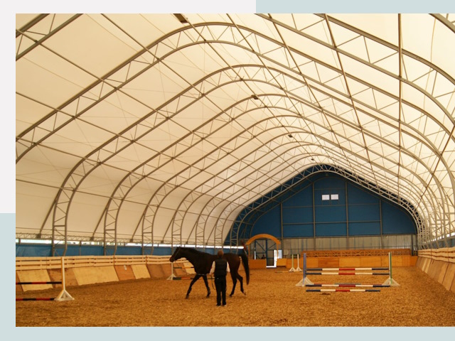 Строительство конных манежей в Вязьме